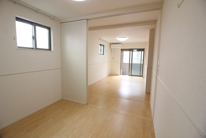 物件内観写真9　(居室)