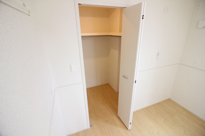 物件内観写真17　(収納)