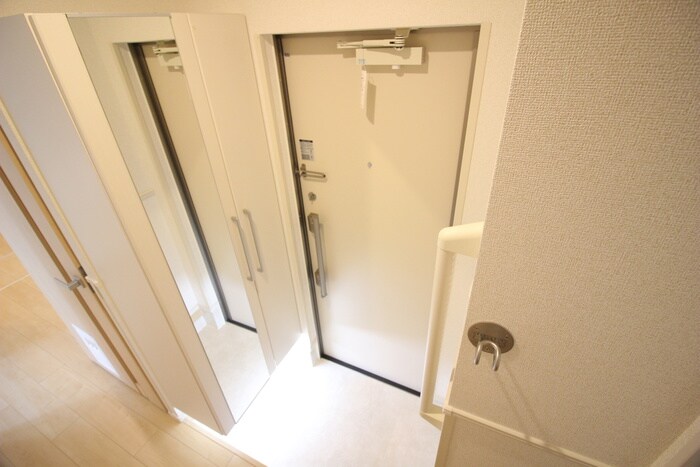 物件内観写真20　(玄関)