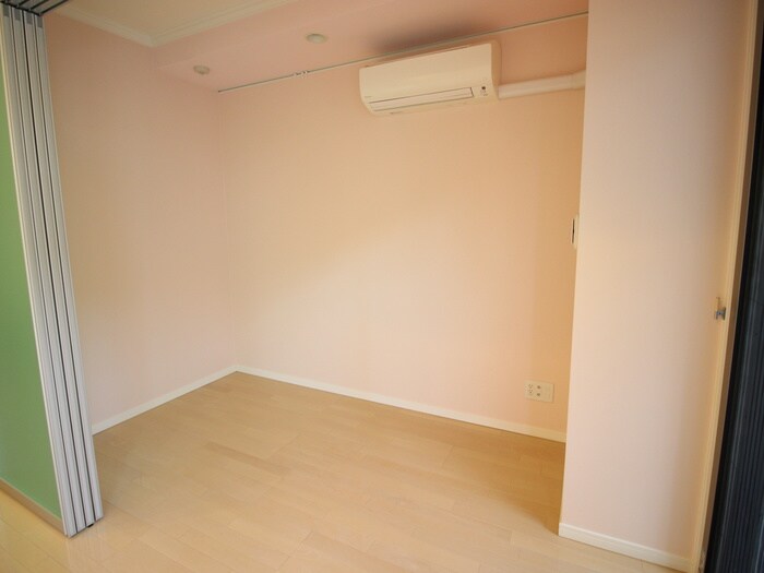 物件内観写真10　(居室)