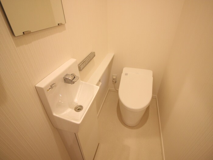 物件内観写真13　(トイレ)