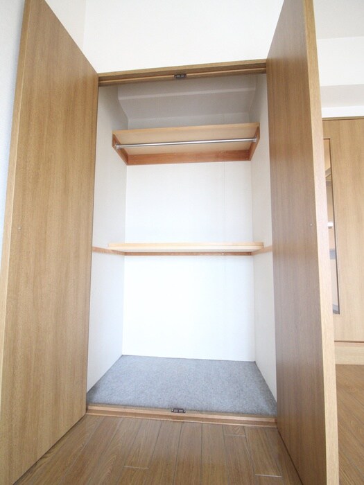 物件内観写真13　(収納)
