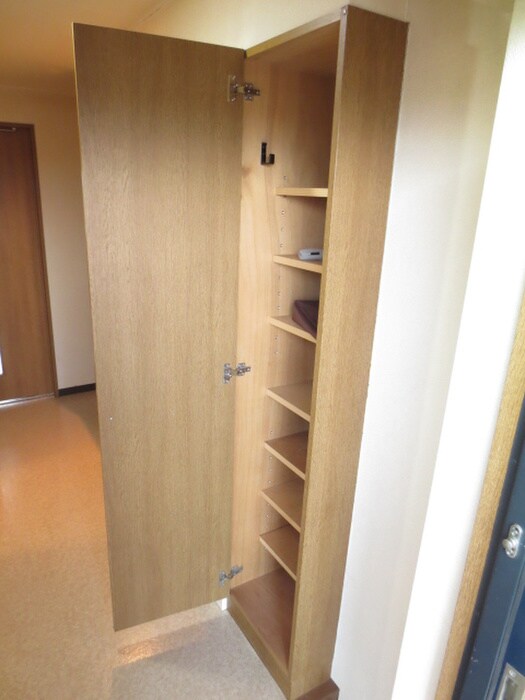 物件内観写真14　(靴箱)