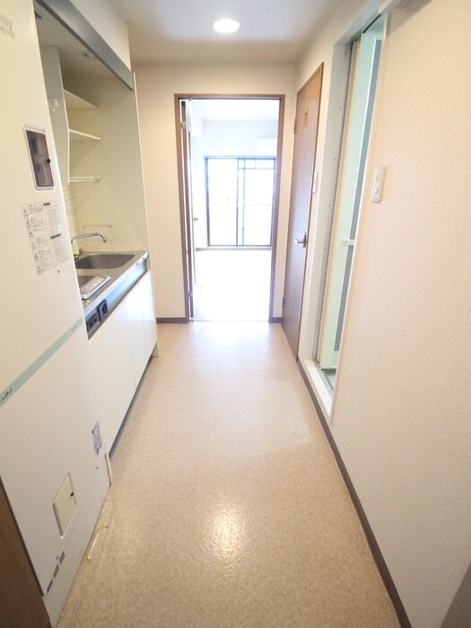 物件内観写真20　(廊下)