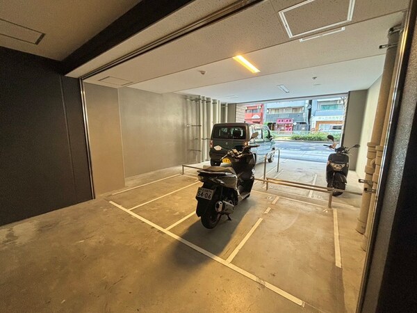 バイク置き場