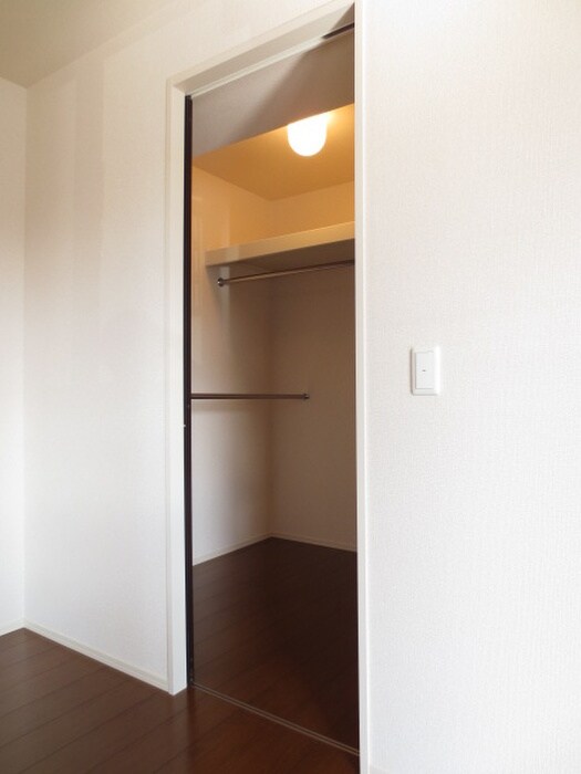 物件内観写真10　(収納)