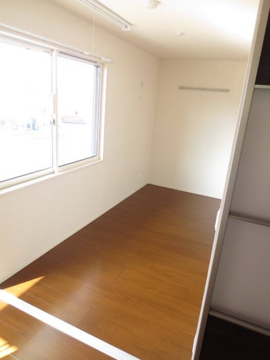 物件内観写真11　(居室)