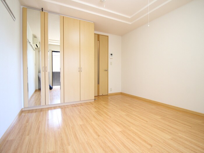 物件内観写真10　(居室)