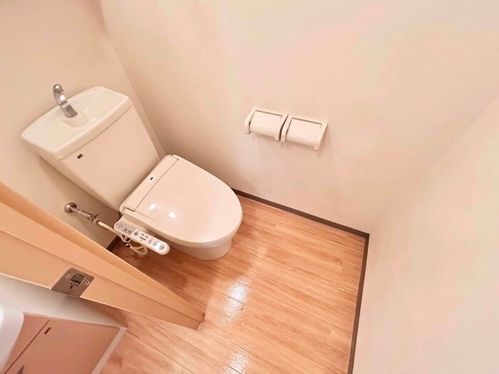 物件内観写真12　(トイレ)