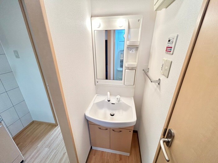 物件内観写真13　(洗面)