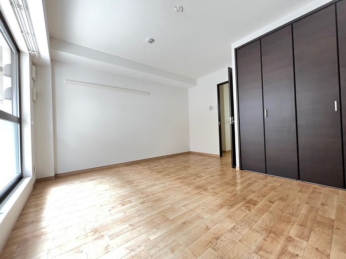 物件内観写真11　(居室)