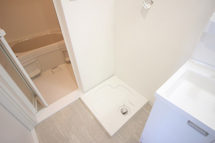 物件内観写真11　(洗濯機置場)