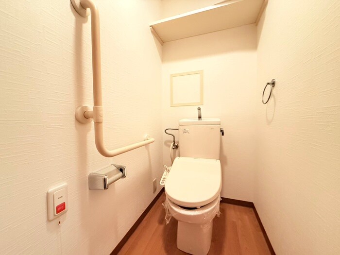 物件内観写真12　(トイレ)