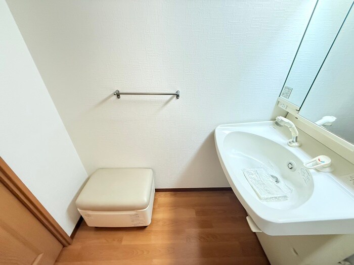 物件内観写真19　(洗面)