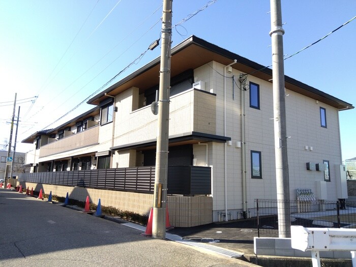 物件外観写真1　(外観写真)