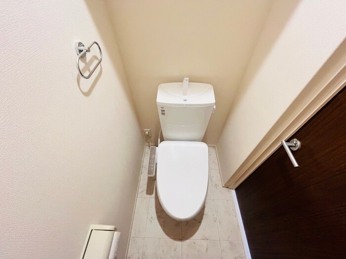 物件内観写真11　(トイレ)