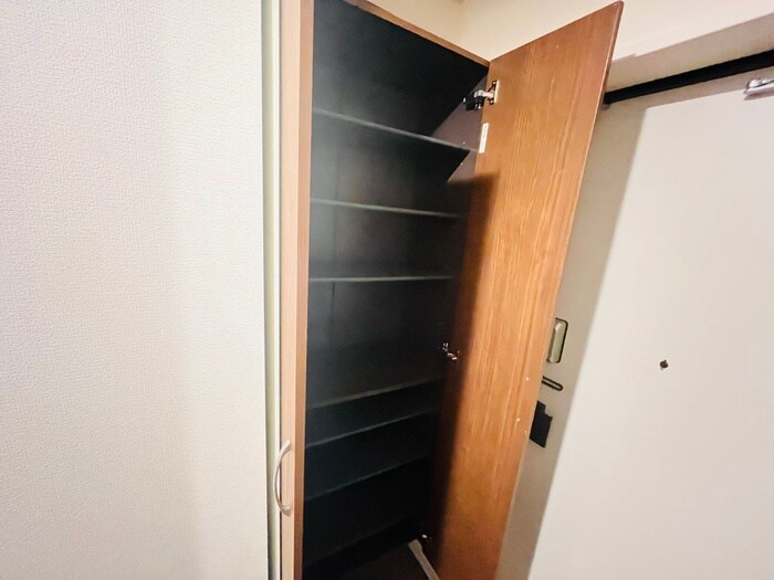 物件内観写真14　(靴箱)