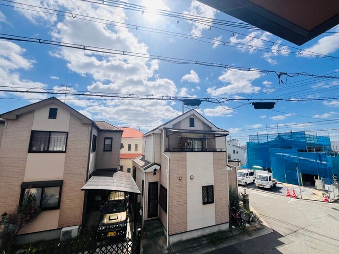 物件内観写真22　(室内からの展望)