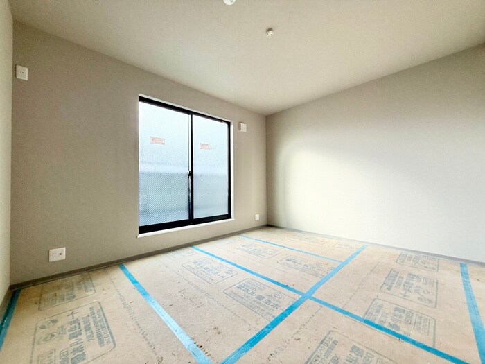 物件内観写真8　(居室)