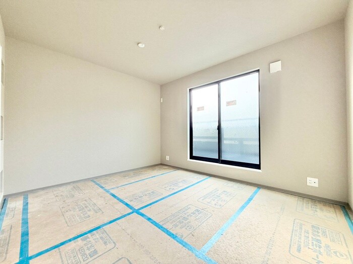 物件内観写真9　(居室)