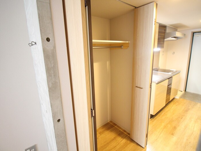 物件内観写真12　(収納)