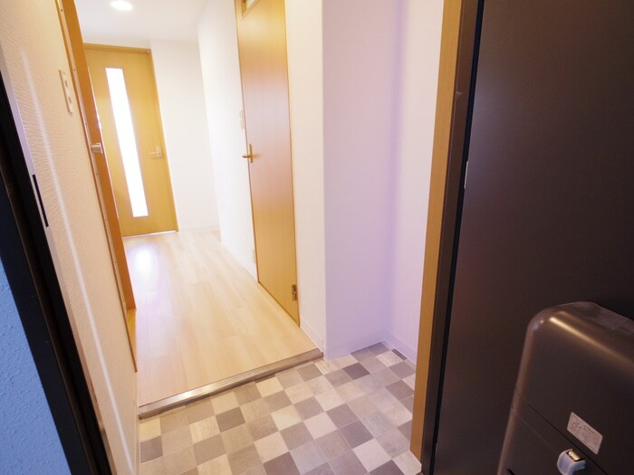 物件内観写真19　(玄関)
