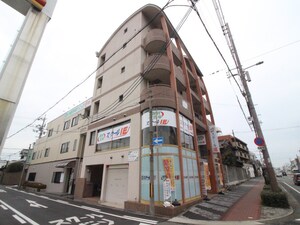 エストグラン帝塚山外観写真