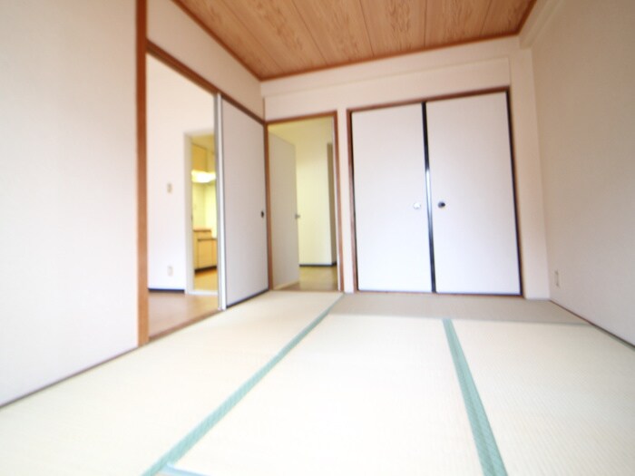 物件内観写真9　(居室)