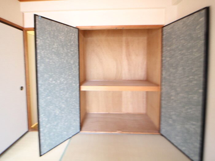 物件内観写真11　(収納)