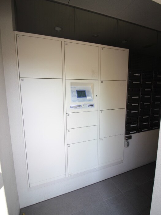 物件外観写真4　(建物設備)