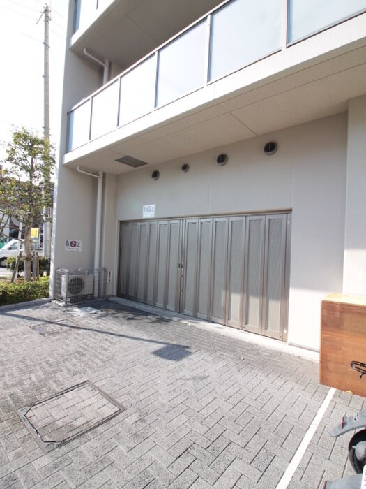 物件外観写真6　(建物設備)