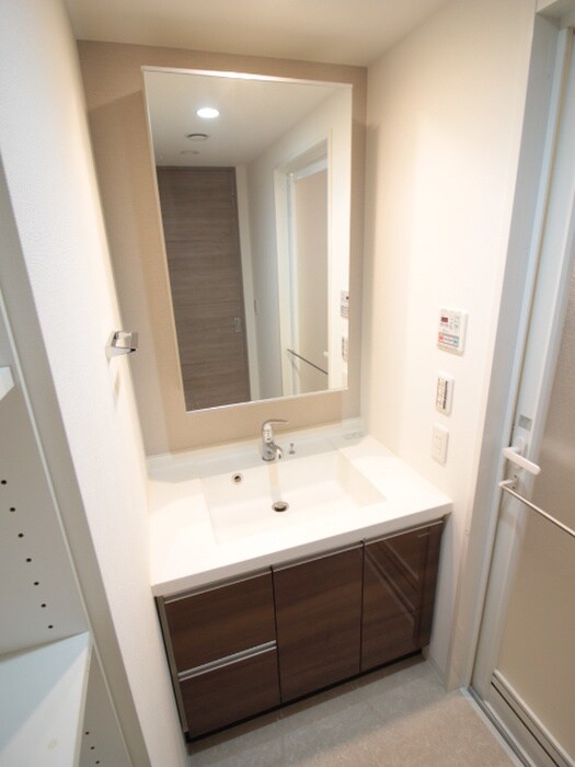 物件内観写真11　(洗面)