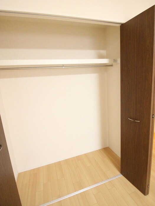 物件内観写真13　(収納)