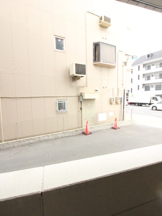 物件内観写真15　(室内からの展望)