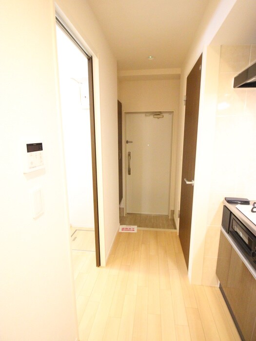 物件内観写真17　(廊下)