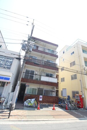 林ﾏﾝｼｮﾝ外観写真