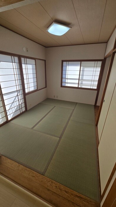 物件内観写真12　(居室)