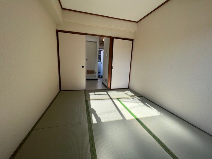 物件内観写真8　(居室)