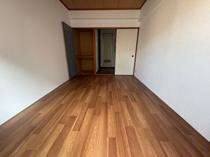 物件内観写真9　(居室)