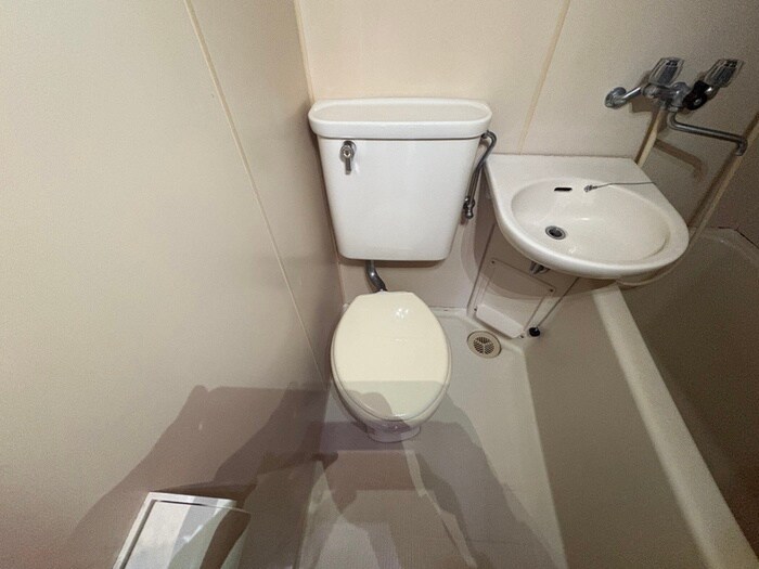 物件内観写真12　(トイレ)
