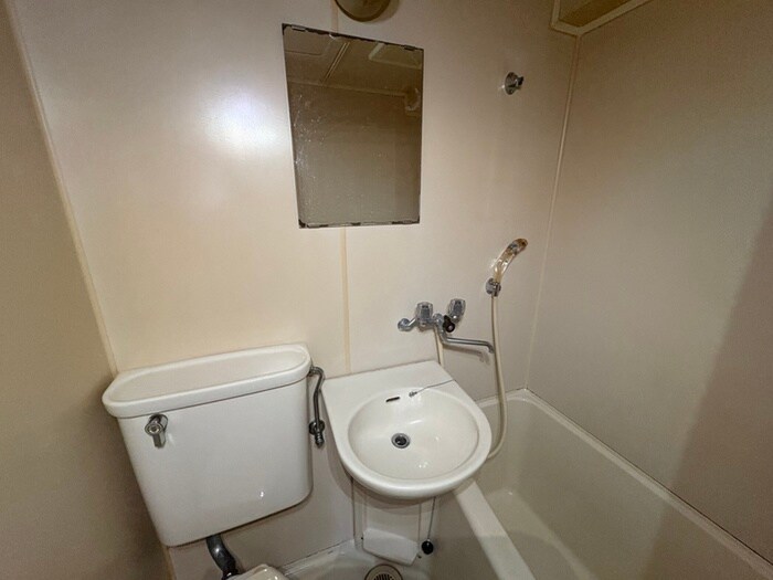 物件内観写真13　(洗面)