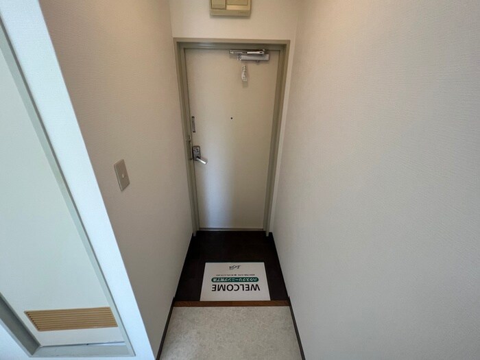 物件内観写真15　(玄関)