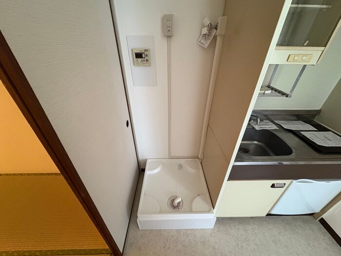 物件内観写真19　(洗濯機置場)