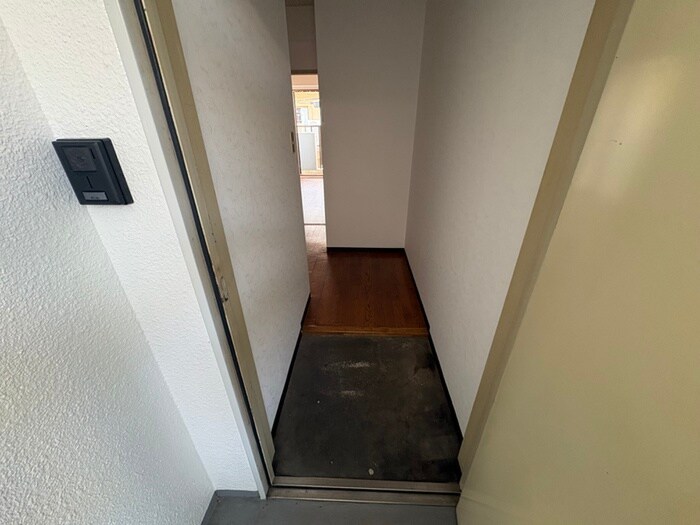 物件内観写真19　(玄関)