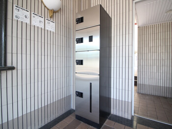 物件外観写真6　(建物設備)