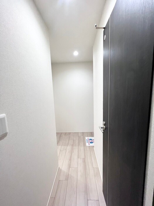 物件内観写真17　(廊下)