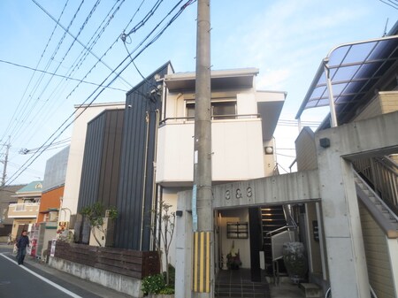 ３＆３外観写真