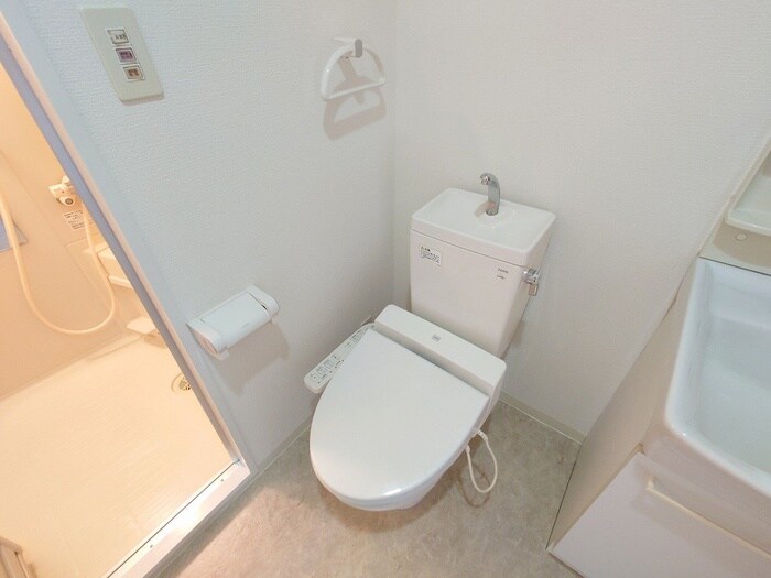 物件内観写真11　(トイレ)