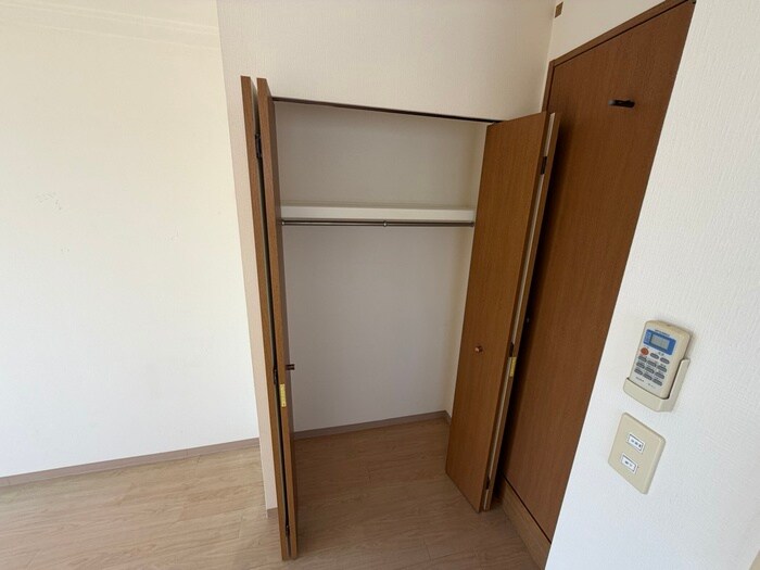 物件内観写真15　(収納)