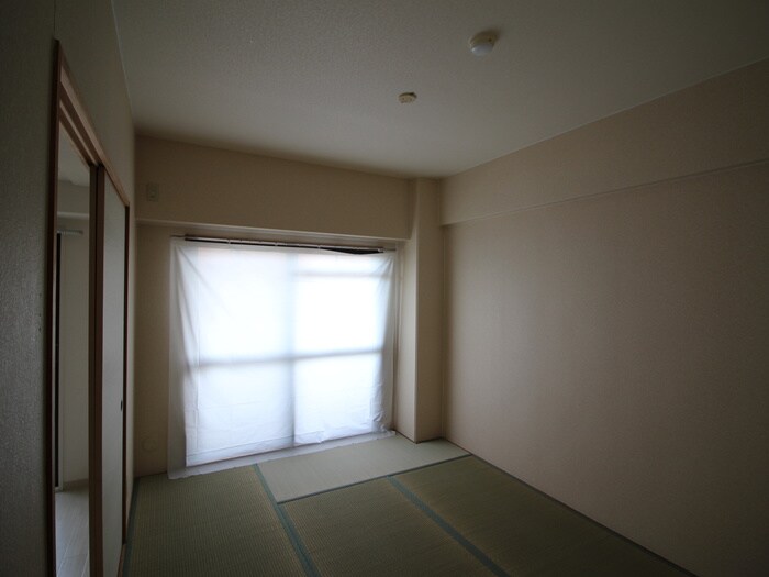 物件内観写真10　(居室)